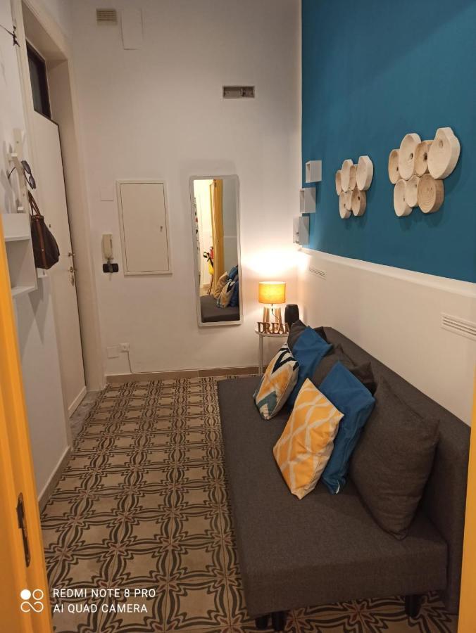 Appartamento Con Cortile A 30 Mt. Dal Mare บารี ภายนอก รูปภาพ