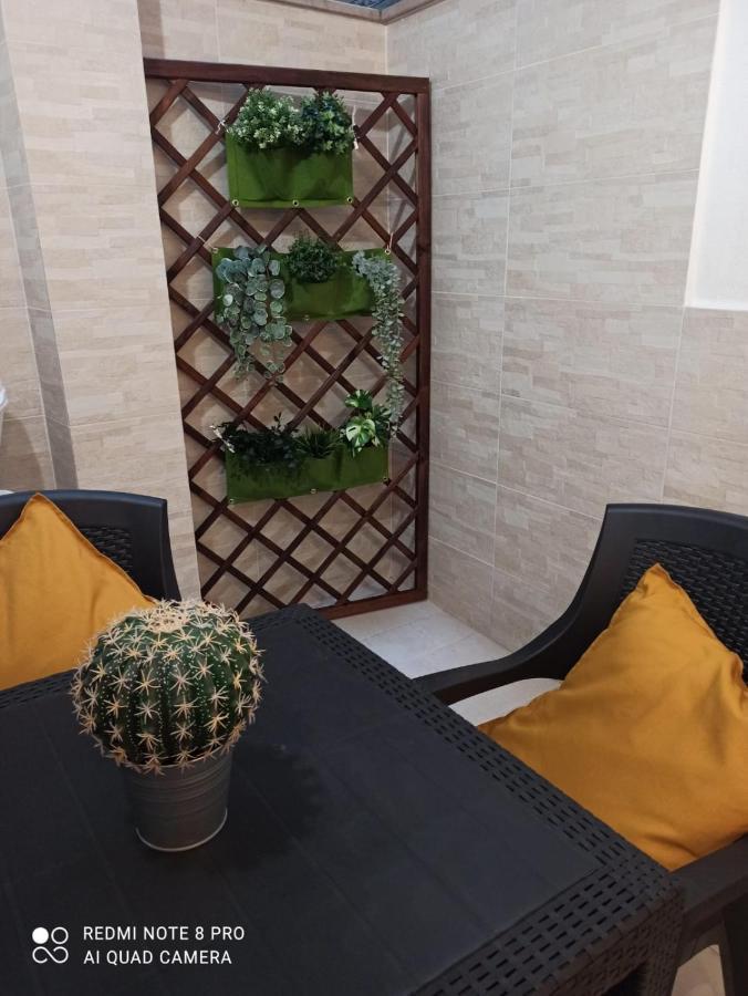 Appartamento Con Cortile A 30 Mt. Dal Mare บารี ภายนอก รูปภาพ